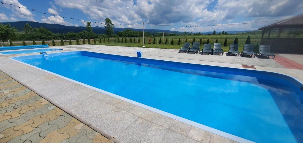 Hotel Complex Stefanesti Bozovici Exterior foto